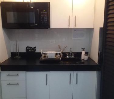 Isla Verde House | Beachside Guest House: Family-Friendly Stay in Isla Verde