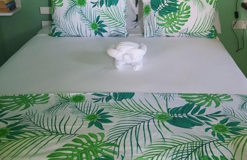Charlestown Apartment | Guest Rated 9.7: Isla Vista Apartment Canouan Awaits