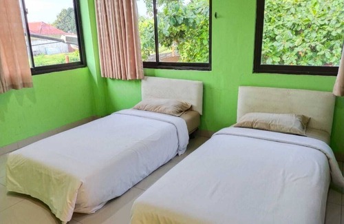 North Cirebon House | Budget-Friendly Islamic Guest House at Taqwa with Restaurant