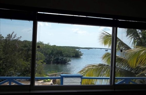 Islamorada House | Islamorada Happy Tarpon House with Private Pool & Dock