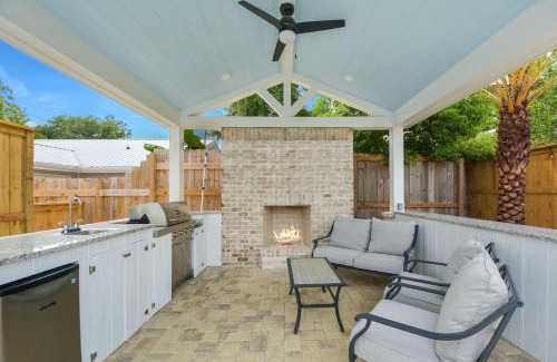 Saint Simons Island House | Island Attitude: Family and Pet-Friendly Getaway Awaits