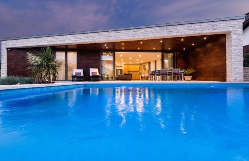 Cove Tri Zala (Zrnovo) Villa | Beautiful Island Bay Villa Korcula: 4-Star Oceanfront Escape