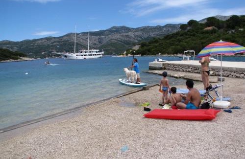 Cove Tri Zala (Zrnovo) Villa | Beautiful Island Bay Villa Korcula: 4-Star Oceanfront Escape