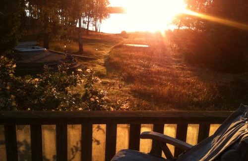 Stavsudda House | Relax at Island Beach House with Pet-Friendly Amenities