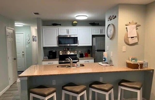 Port Aransas Condo | Family-Friendly Island Dunes Condo Just Steps from the Beach