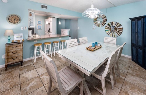 Fort Walton Beach Condo | Island Echos 3H: Ocean View Retreat with Pool & Spa