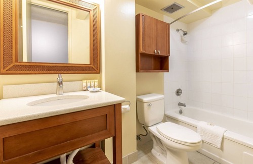 Waikiki Hotel | Island Escape with Resort Amenities and Breathtaking Balcony Views