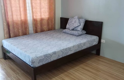 Oslob Hotel | Beachfront Bangcogon Resort with Dining & Family Amenities