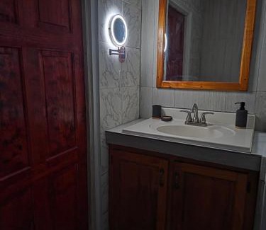 Loubiere Apartment | Island Gemz Apartment