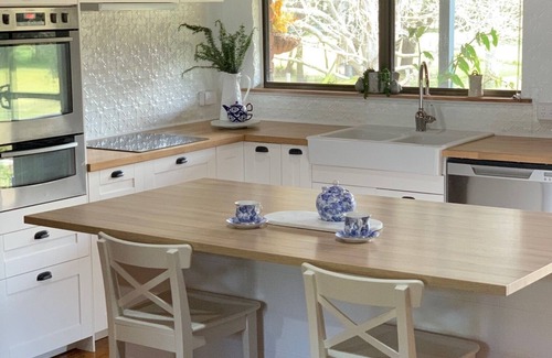 Comerong Island Apartment | Escape to Nature: Island Getaway with Ocean Views & Pool