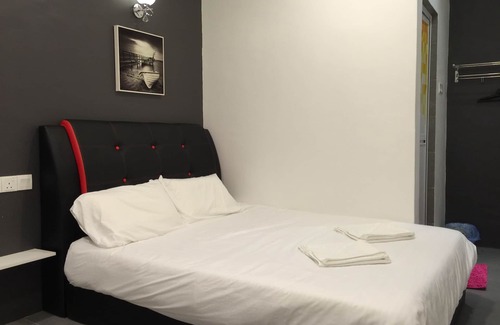 Pangkor Island House | Cozy Island Homestay with Kitchen and Breakfast Included