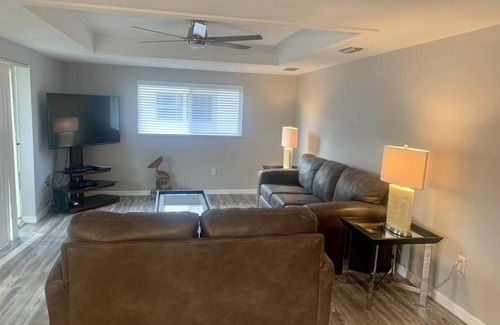 Siesta Key Villa | Beachfront Island House Resort: Rated 9/10 with Pool & Eco Amenities