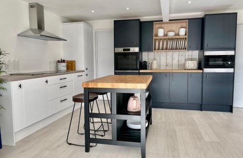 Layer Marney House | Island House: Family-Friendly Retreat with 9.3/10 Rating