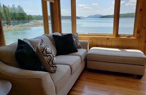 Hancock House | Island House: Pet-Friendly Retreat for Family Adventures