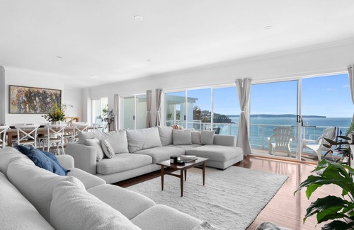 Whale Beach House | Oceanfront Paradise at ISLAND IN THE SUN by Palm Beach Rentals