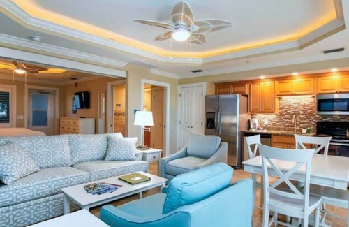 Sanibel Apartment | Experience Island Inn: Ocean View & Spa Amenities Await