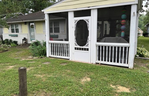 Saint Johns House | Island Lake House: Top-Rated Stay with Ocean Views