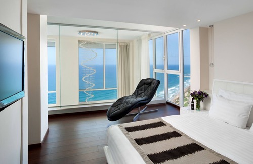 Netanya Hotel | Island Luxurious Suites Hotel