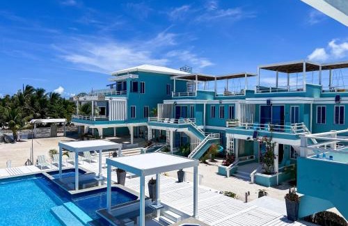 Caye Caulker Hotel | Relax at Island Magic Villas with Pool and Family Amenities