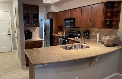 Highland Lake Estates Condo | Tranquil Island on Lake Travis with Pool and Spa Amenities