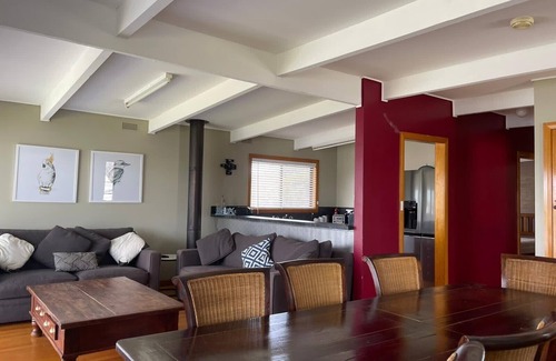 Raymond Island House | Island Paradise: Waterfront House with Spectacular Ocean Views