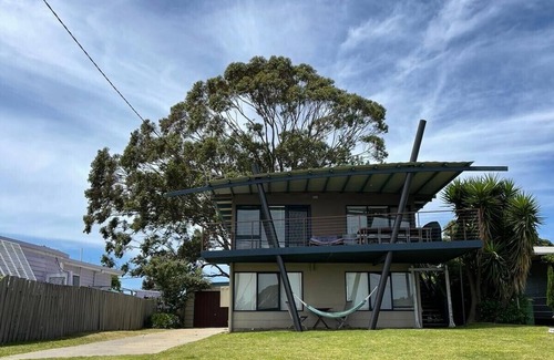 Raymond Island House | Island Paradise: Waterfront House with Spectacular Ocean Views