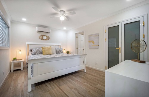 Honolulu House | Island Paradise Retreat Minutes from the Beach with Pool