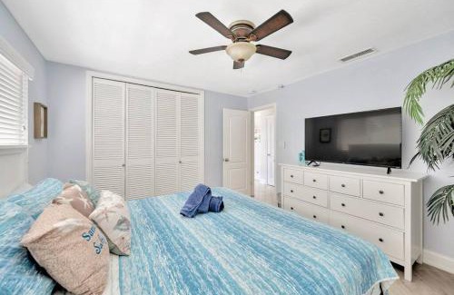 Indian Rocks Beach House | Island Paradise: Waterfront Home with Heated Pool & Views