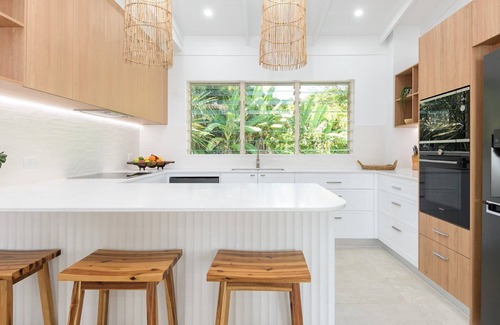 Port Douglas Apartment | Impeccable Island Point Villa 6 with Oceanfront Views