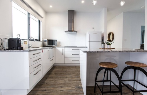 Whitemark Hotel | Eco-Friendly Island Quarters: Guest Rated 10/10 Stay