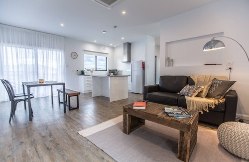 Whitemark Hotel | Eco-Friendly Island Quarters: Guest Rated 10/10 Stay