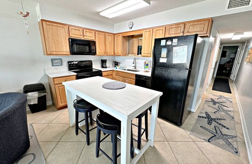 Gulf Shores Condo | Island Shores 159 - Ground Floor Gulf Front Corner Unit!