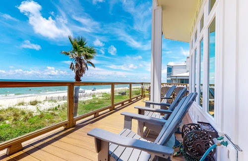 East End House | Discover Island Treasure with Oceanfront Views and Hot Tub