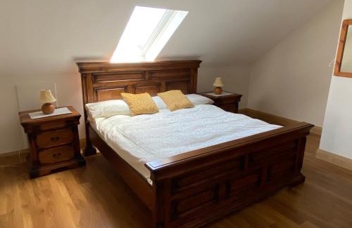 Killala House | Family-Friendly Island View with Great Guest Reviews