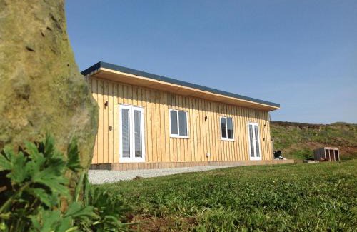 Ebost Apartment | Cozy Island View Room with Breakfast & 9.5/10 Rating