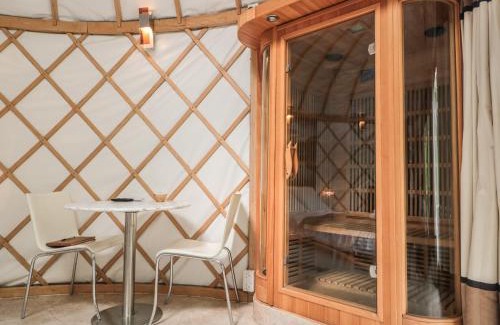 Beckford House | Cozy Island Yurt: Pet-Friendly Retreat Awaits You