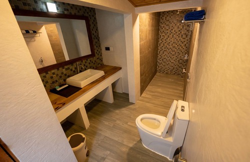 Goidhoo Hotel | Top-Rated Island Zephyr with Ocean View & Family Amenities