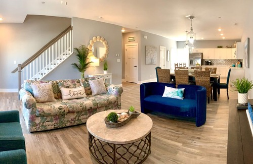 Ocean City Condo | Experience IslandCoveParadise: Oceanfront Haven with Pool