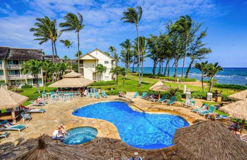 Wailua Hotel | Experience Islander on the Beach with Oceanfront Pools