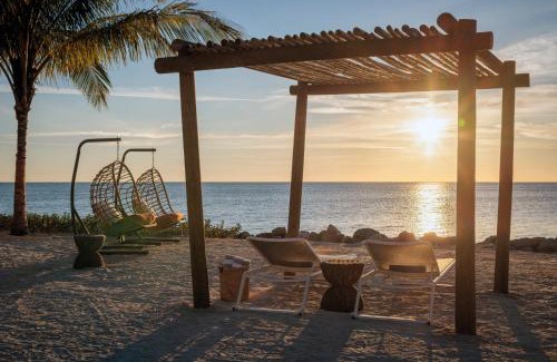 Islamorada Resort | Discover Islander Resort: Oceanfront Paradise Awaits