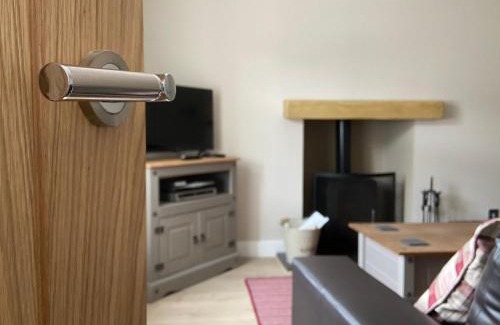 Dufftown House | Experience Islas Cottage in the Heart of Speyside