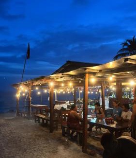 Panama Other | Relaxing Cabañas by the Sea on San Blas Islands