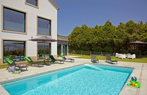 O Rosal Villa | Riverside Retreat at Islas del río Miño with Ocean Views