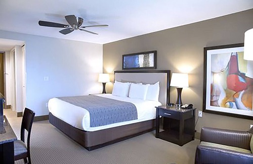 Boonville Hotel | Relax at Isle of Capri Casino Hotel Boonville - Eco-Friendly Stay