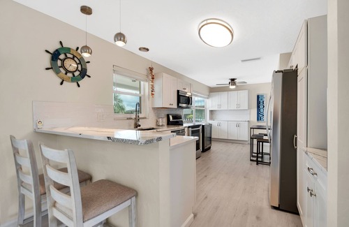Isles of Capri House | Relax at Isles Of Capri: Poolside with Dolphin Views!