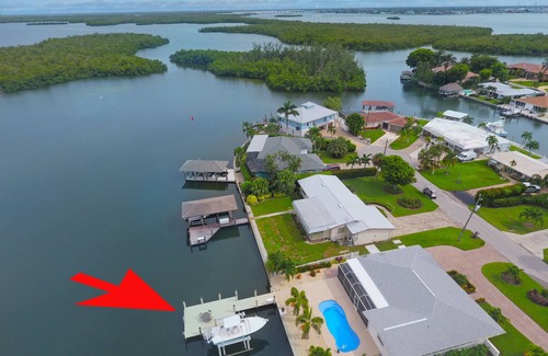 Isles of Capri House | Relax at Isles Of Capri: Poolside with Dolphin Views!