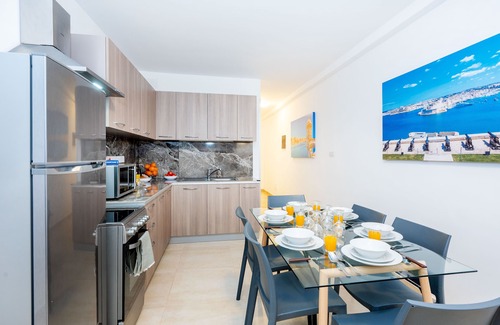 Bugibba Apartment | Family-Friendly Islet Seafront Apartment with Ocean Views