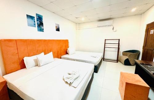 Anuradhapura Hotel | Ismattha Hotel: Oceanfront Oasis with Pool & Kids Welcome