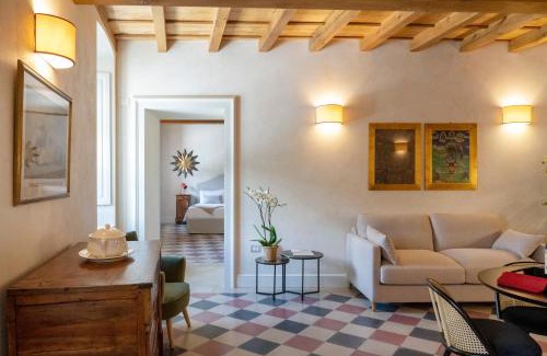 Carciano Apartment | Pet-Friendly Isola Bella Apartments - Suite Ninfea Awaits!