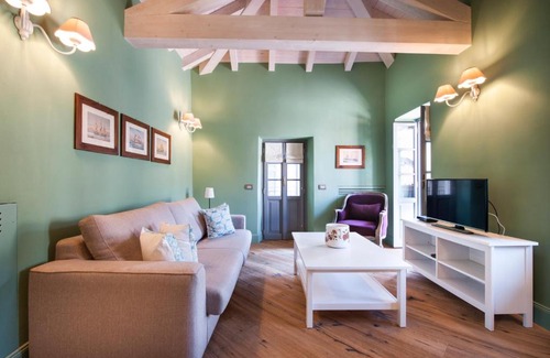 Carciano Apartment | Family-Friendly Isola Bella Apartments - Via Villa 9